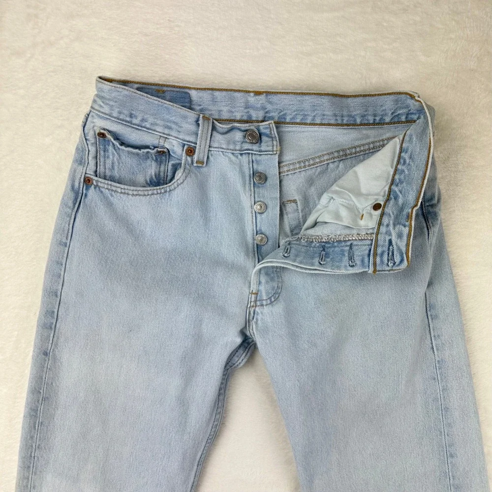 Levi's Jeans Mens 501 Straight W31 L32 Light‎ Wash Denim VTG Button Fly Cotton